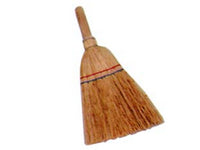 scopetta piattina di saggina con manichetto - cm.15x4x35h. cod:ferx.fer134996