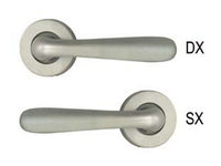 mezza maniglia karol serie 9561 in zama finitura ottone cromo satinato - dx cod:ferx.fer187282