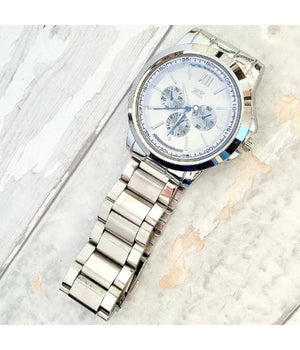 Orologio Da Polso Zcc Uomo Acciaio Cronografo Elegante Silver Fondo Bianco Blu         