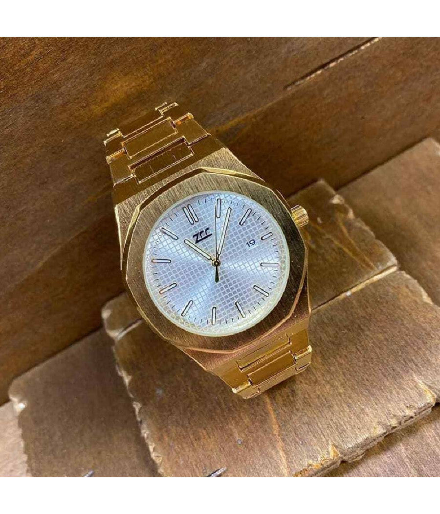 Orologio Da Polso Zcc Uomo Analogico Al Quarzo Data Elegante Dorato Fondo Bianco         