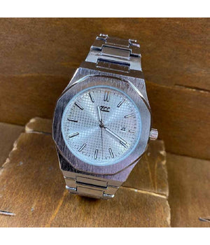 Orologio Da Polso Zcc Uomo Analogico Al Quarzo Data Elegante Silver Fondo Bianco         