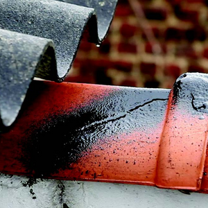 Sigillante impermeabilizzante bituminoso per fori e crepe catramina spray da 200 ml