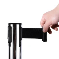 Outsunny Set 2 Colonnine Segnapercorso con Nastro Estendibile di 2 m, Paletti Delimitazione in Acciaio Inox e Nylon, Ø32x90 cm, Nero e Argento