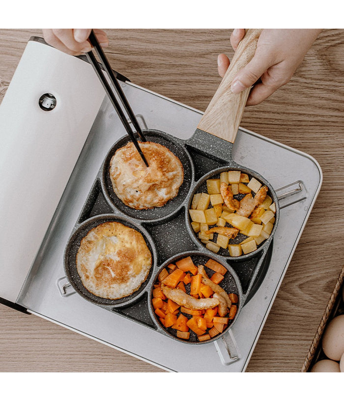 Padella Pancake 4 Scomparti In Lega Di Alluminio Antiaderente Con Manico Legno         