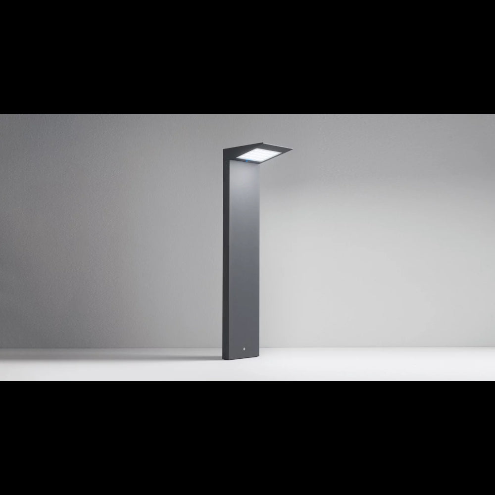 Paletto da terra Solar a led da 2,2w a batteria con fotovoltaico IP54 grigio scuro