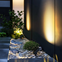 Faretto LED solare da giardino 500lm IP65 con picchetto e sensore crepuscolare - 3000K