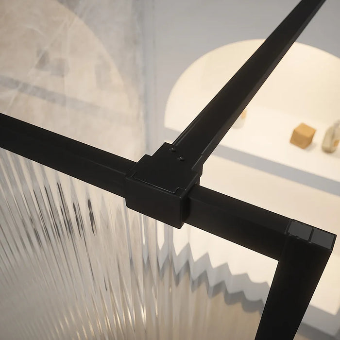 Doccia walk-in full frame 140 cm vetro cannettato profili neri | Rodi