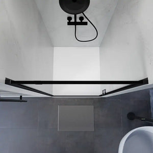 Porta doccia 70 cm apertura a battente profili neri opachi vetro trasparente | Apulia