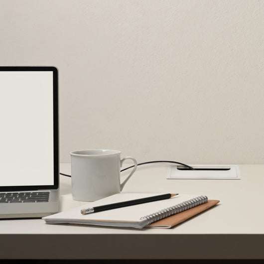 Passacavi da tavolo Emuca Quadrum, rettangolare, 269x80 mm, da incasso, Alluminio, Verniciato nero