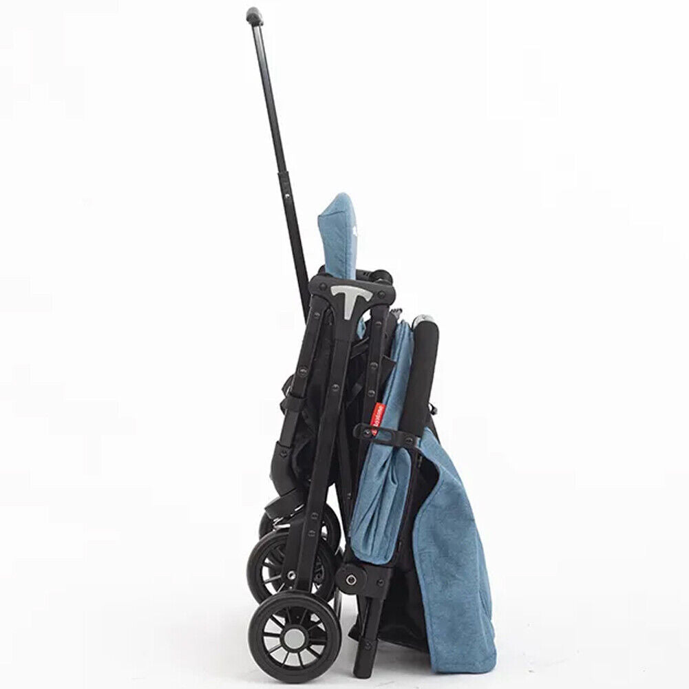 Passeggino Wizy Pro Ultra Leggero Chiusura Facilitata Salvaspazio Portata 15 kg-Blu