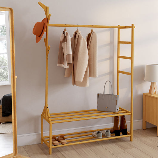 IDMarket - Perchero de bambú RITA con perchas y estantes 100 cm