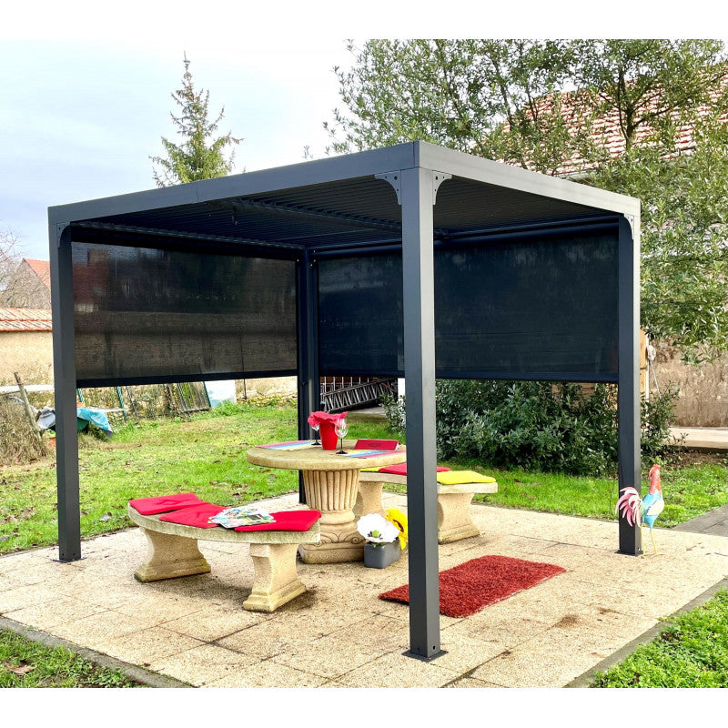 Pergola bioclimatica in alluminio antracite 240x300 cm - Lamelle orientabili 90° - Con 2 tende laterali PVC - PER24R30RBI Foresta