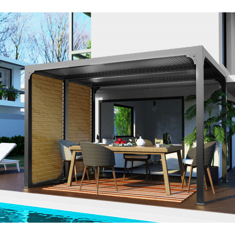 Pergola bioclimatica in alluminio antracite 240x300 cm - Lamelle orientabili 90° - Con frangisole effetto legno - PER2430VBBI Foresta