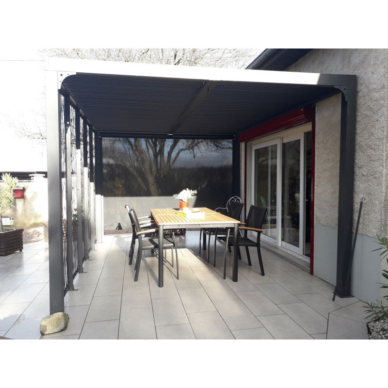 Pergola bioclimatica in alluminio antracite 360x300 cm - Lamelle orientabili 90° - Con pannelli moucharabieh 3,60 m e tenda 3 m - 10,80 m² - PER36M30RBI Foresta