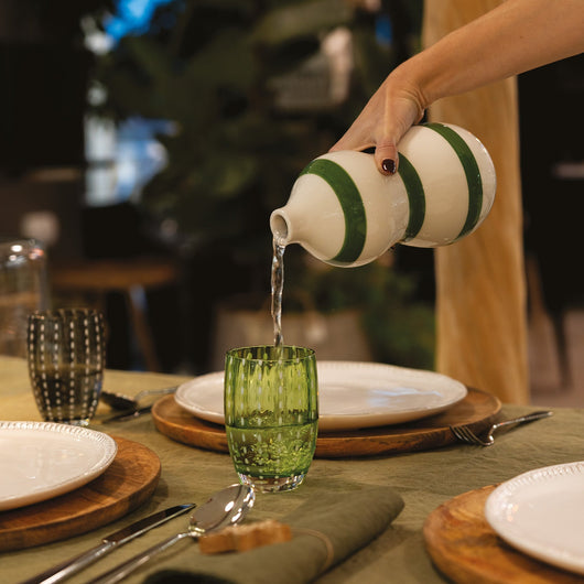 Zafferano Perle Bicchiere Verde inglese - Vetro Colorato Soffiato a Bocca, 32 cl, Lavorato a Mano - Set da 2 Tumblers Artigianali per Acqua o Cocktail