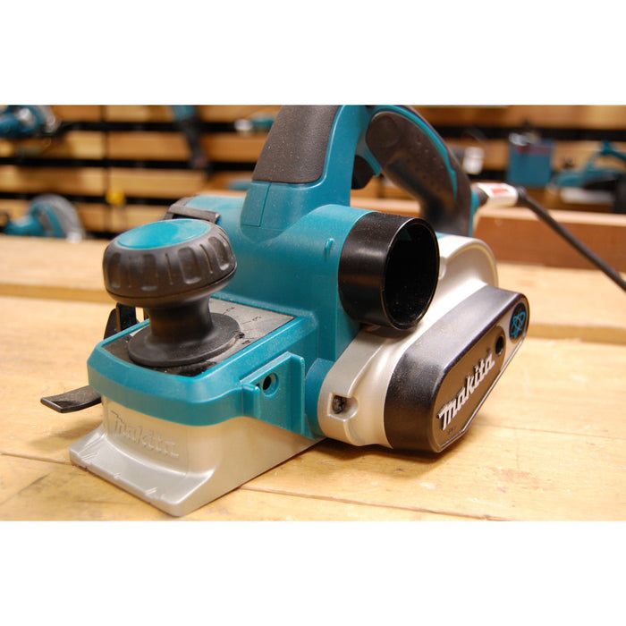 Trade Shop - Piallatrice Pialla Pialletto Professionale Per Legno 620w Makita Mod.kp0800 -