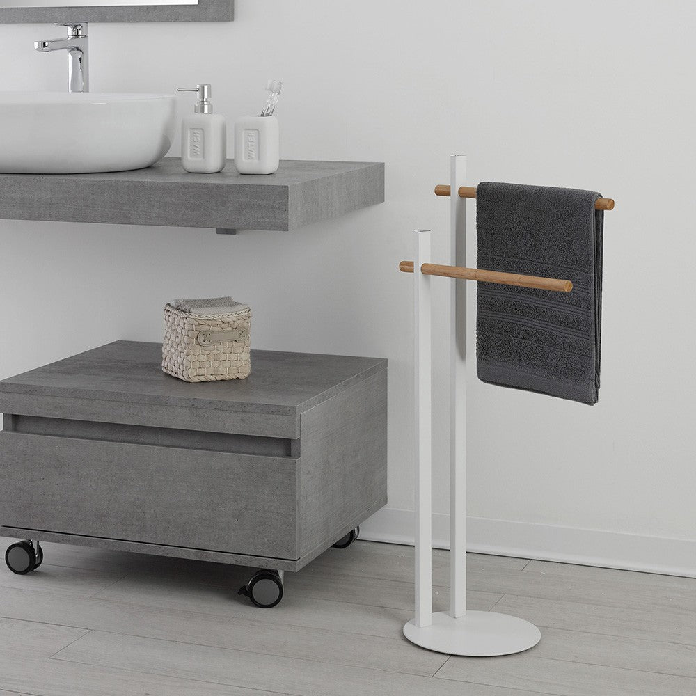 Piantana Porta Asciugamani Bianca con Bracci in Legno di Bambù