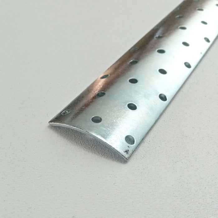 Piastra 50x100mm per giunzione di pali tondi da 80 e 100mm zincata bianca