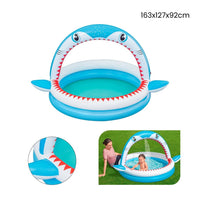 Trade Shop - Piscina Per Bambini Sharktastic 2 Anelli Grafica A Squalo 163x127x92cm Con Spruzzo 53157 -