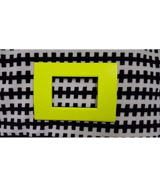 Placca Placche Placchete Compatibili Living Light In Abs 3 4 7 Posti Colorate  Giallo Fluo -4 Fori     -