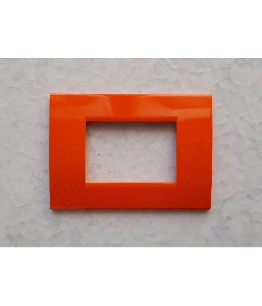 Placca Placche Placchete Compatibili Living Light In Abs 3 4 7 Posti Colorate  Arancione -4 Fori     -