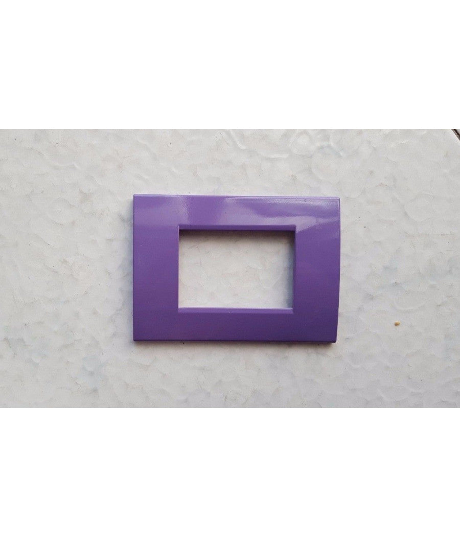 Placca Placche Placchete Compatibili Living Light In Abs 3 4 7 Posti Colorate  Viola -3 Fori     -