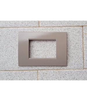 Placca Placche Placchete Compatibili Living Light In Abs 3 4 7 Posti Colorate  Tortora -4 Fori     -