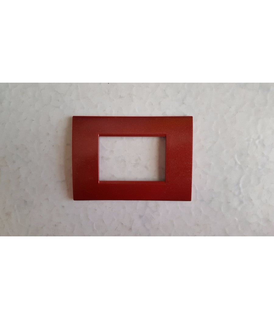 Placca Placche Placchete Compatibili Living Light In Abs 3 4 7 Posti Colorate  Rosso Metallizzato -4 Fori     -