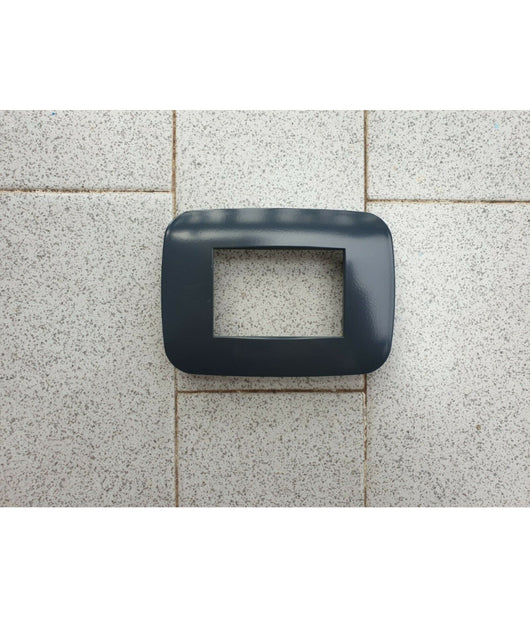 Placca Placchetta Placchette Compatibili Per Serie Axolute Bticino Colorate Fori  Grigio Scuro -3 Fori     -