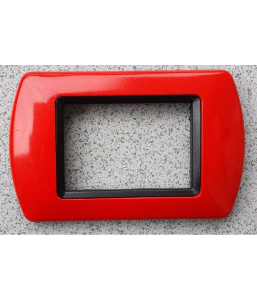 Placchette Placche In Abs Compatibili Per Serie Living International Placca  Rosso Ferrari -7 Fori     -