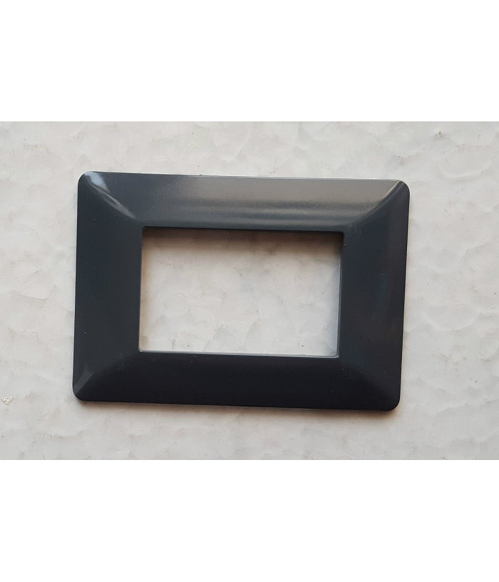 Placchette Placche In Abs Per Serie Matix Bticino Compatibile 3 4 6 Moduli Color  Nero -3 Fori     -