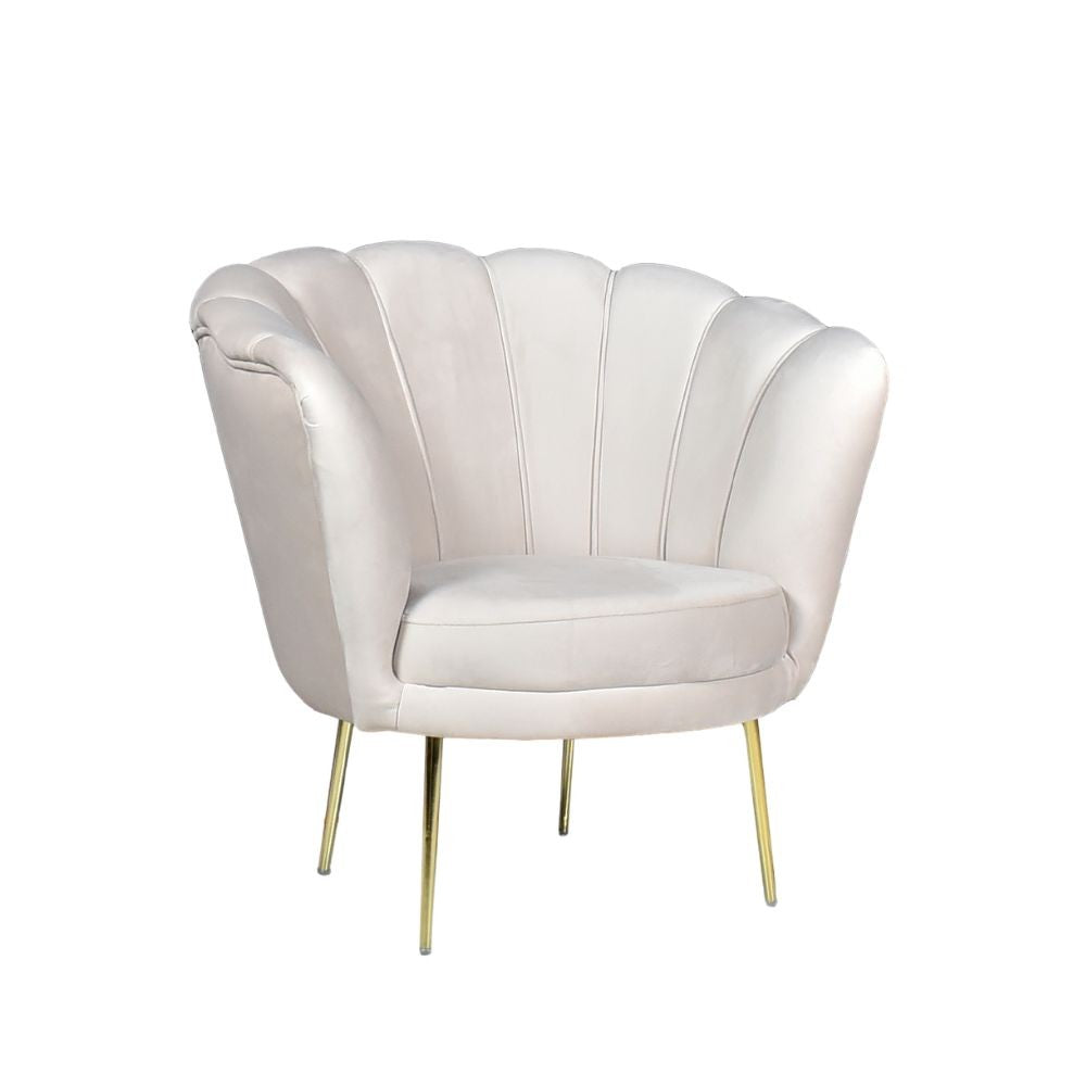 Poltrona a conchiglia Orel velluto babyface crema e piedi oro