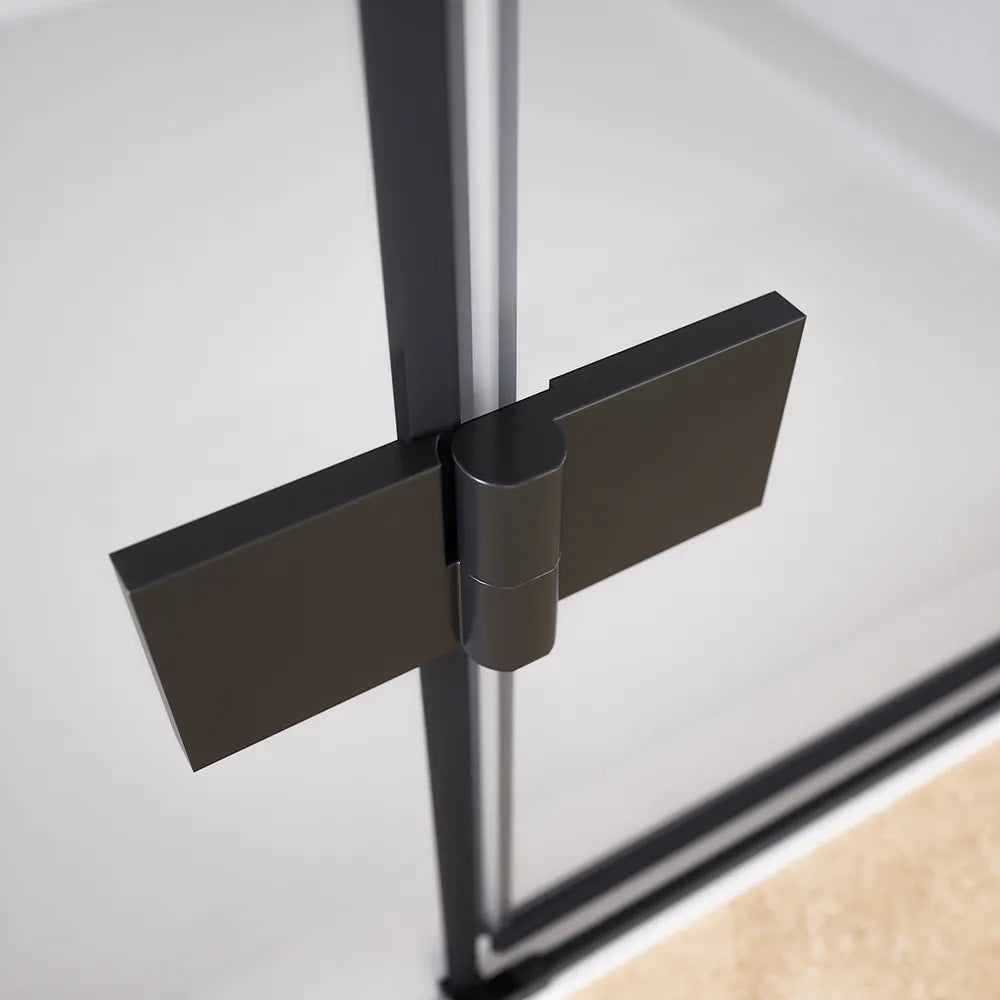 Porta doccia 70cm apertura a battente lato sinistro con cerniere, profili nero opaco e vetro da 8mm trasparente h195 | Fiji