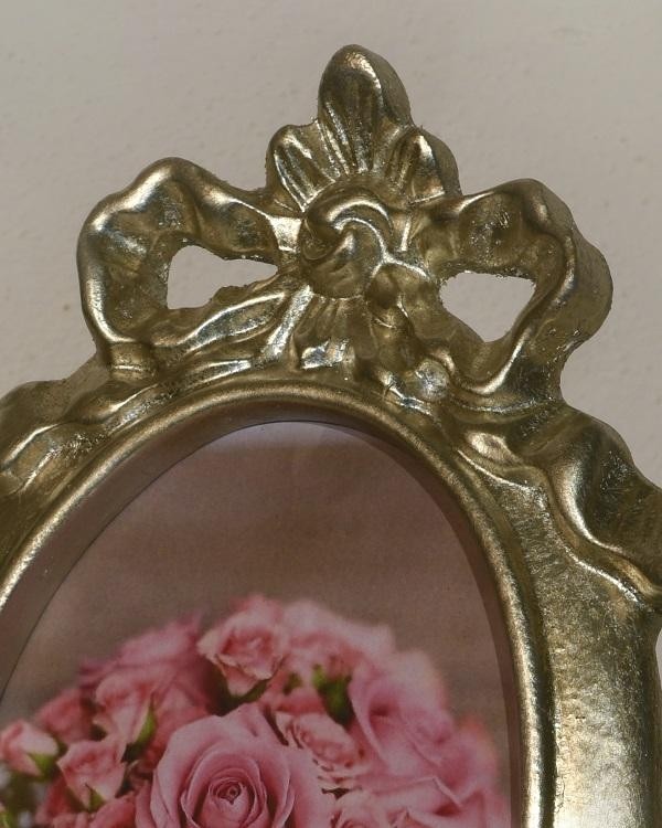 Mobili2g - portafoto in foglia argento ovale - misure: l.25 x h.34 x p.2