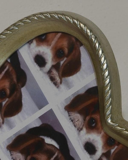 Mobili2g - portafoto in foglia argento sagomata - misure: l.21 x h.23 x p.2