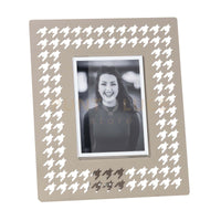 portafoto di design pied de poule grande Sabbia in Ferro e polimetilmetacrilato 25,8x31Hcm(12x17cmformatofoto)