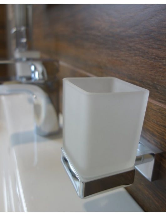 Portabicchieri da parete PLAZA in ottone cromato + vetro 6x10x9,5 cm