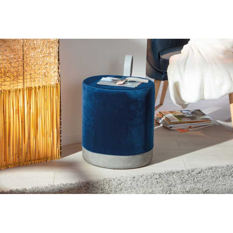 Pouf Inter Link in velluto blu e grigio con maniglia in ecopelle