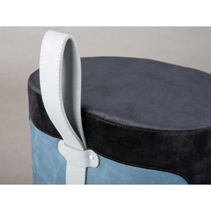 Pouf Inter Link in velluto nero e azzurro  con maniglia in ecopelle