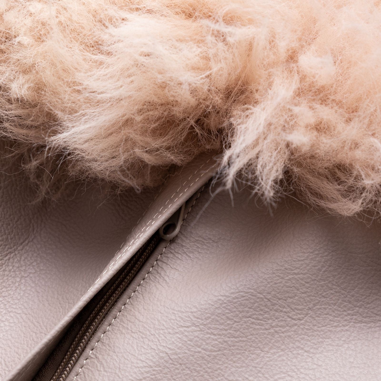 Pouf Poltrona Sacco in Vello Naturale d'Agnello