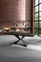 E-STYLO Tavolo fisso con top impiallacciato rovere termocotto e gambe in metallo nero, 90cm X 160cm H. 76cm.