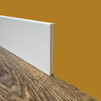 100ml di BATTISCOPA ZOCCOLINO SQUADRATO in FIBRA DI LEGNO COMPATTA 120X12 BIANCO