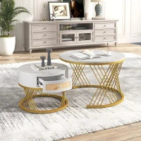 Tavolino Rotondo Marmo 2 in 1 con Gambe in Metallo, Cassetti in Rattan Sintetico e Maniglie in Legno Massello, Bianco