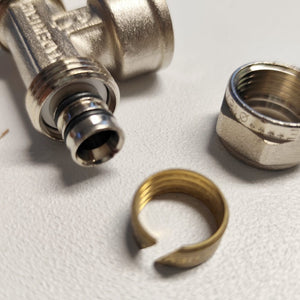 Raccordo 26x26x1'' a t femmina a stringere per tubo multistrato