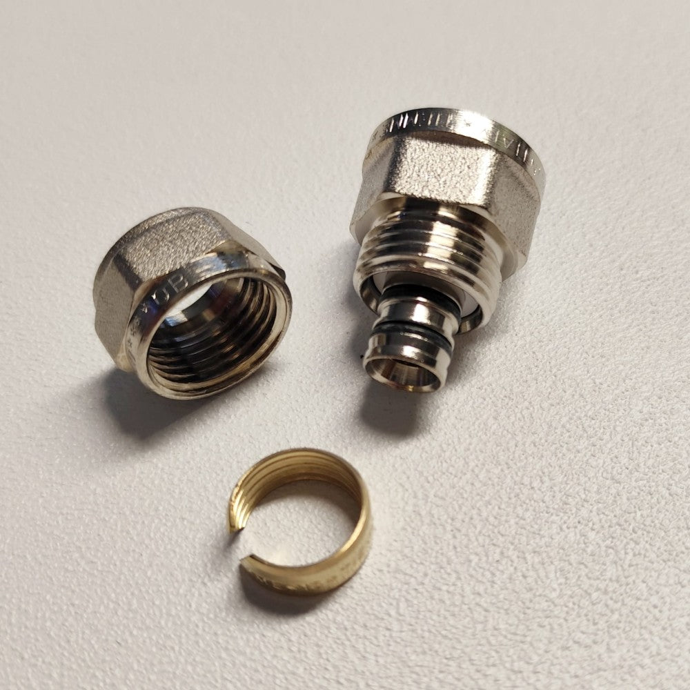 Raccordo 26x3/4'' diritto f femmina a stringere per tubo multistrato