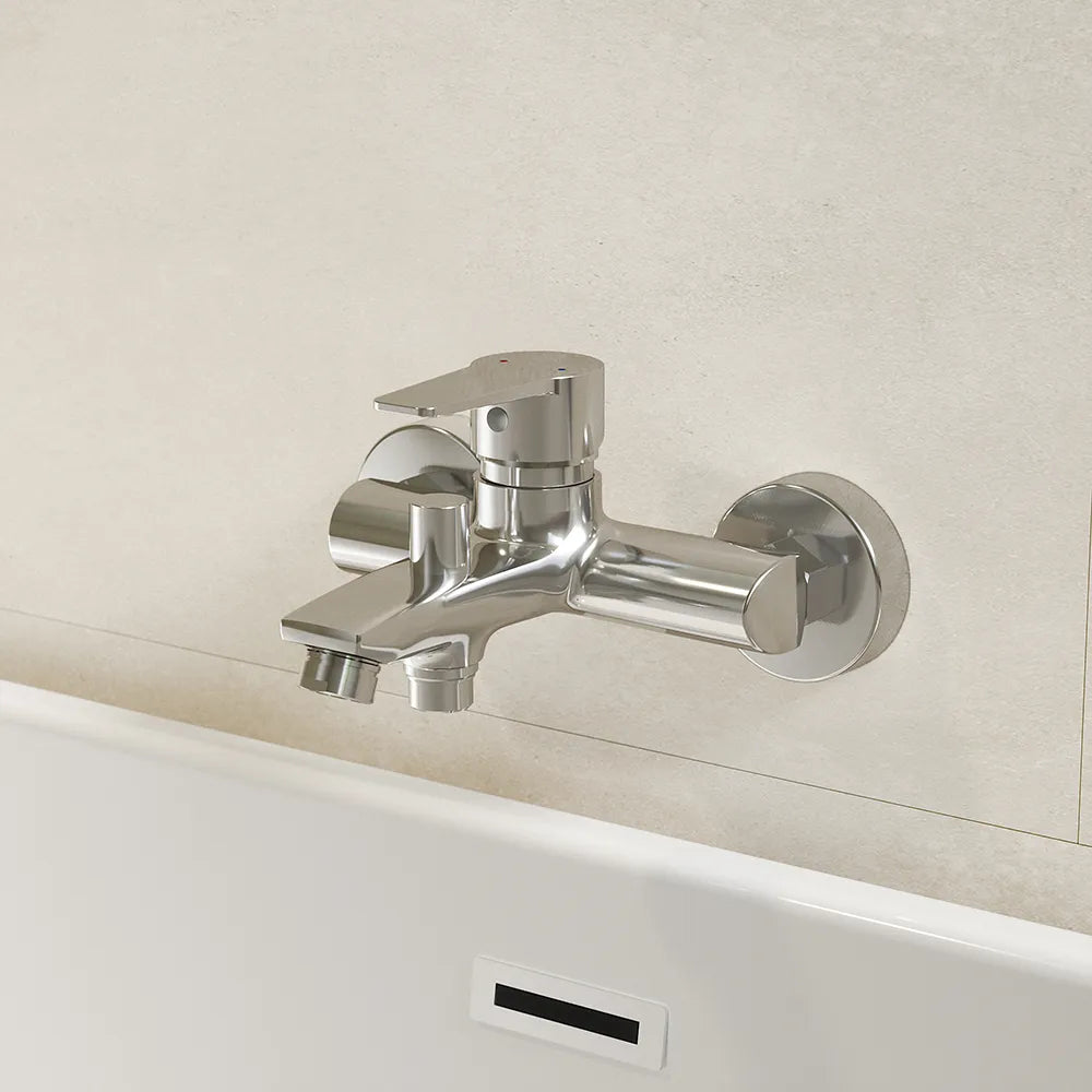 Miscelatore esterno vasca a muro con rubinetto cromato | Jane