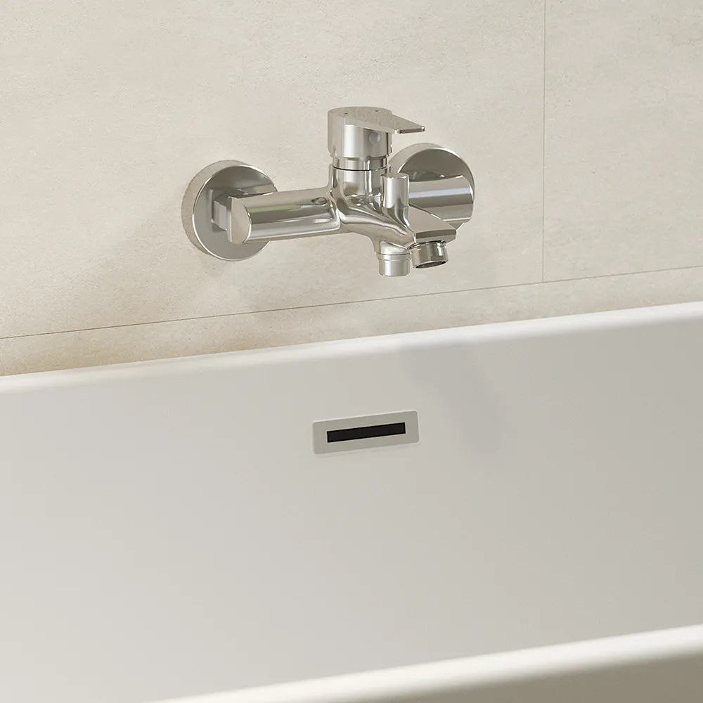 Miscelatore esterno vasca a muro con rubinetto cromato | Jane