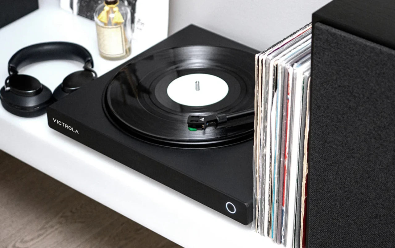 Victrola PLATINE VINYLE HI-RES ONYX CELL AUDIO TECHNICA AT-VM95E NERO