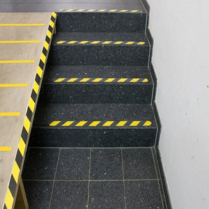 NASTRO ANTISCIVOLO ADESIVO 5MM 5MT BICOLORE SCALE PAVIMENTI SUPERFICI SCIVOLOSE