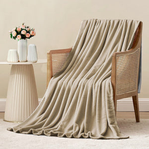 Coperta Plaid 130x160 cm Morbida Vellutata Pile Caldo Soffice Avvolgente Divano Letto Poltrona Panna